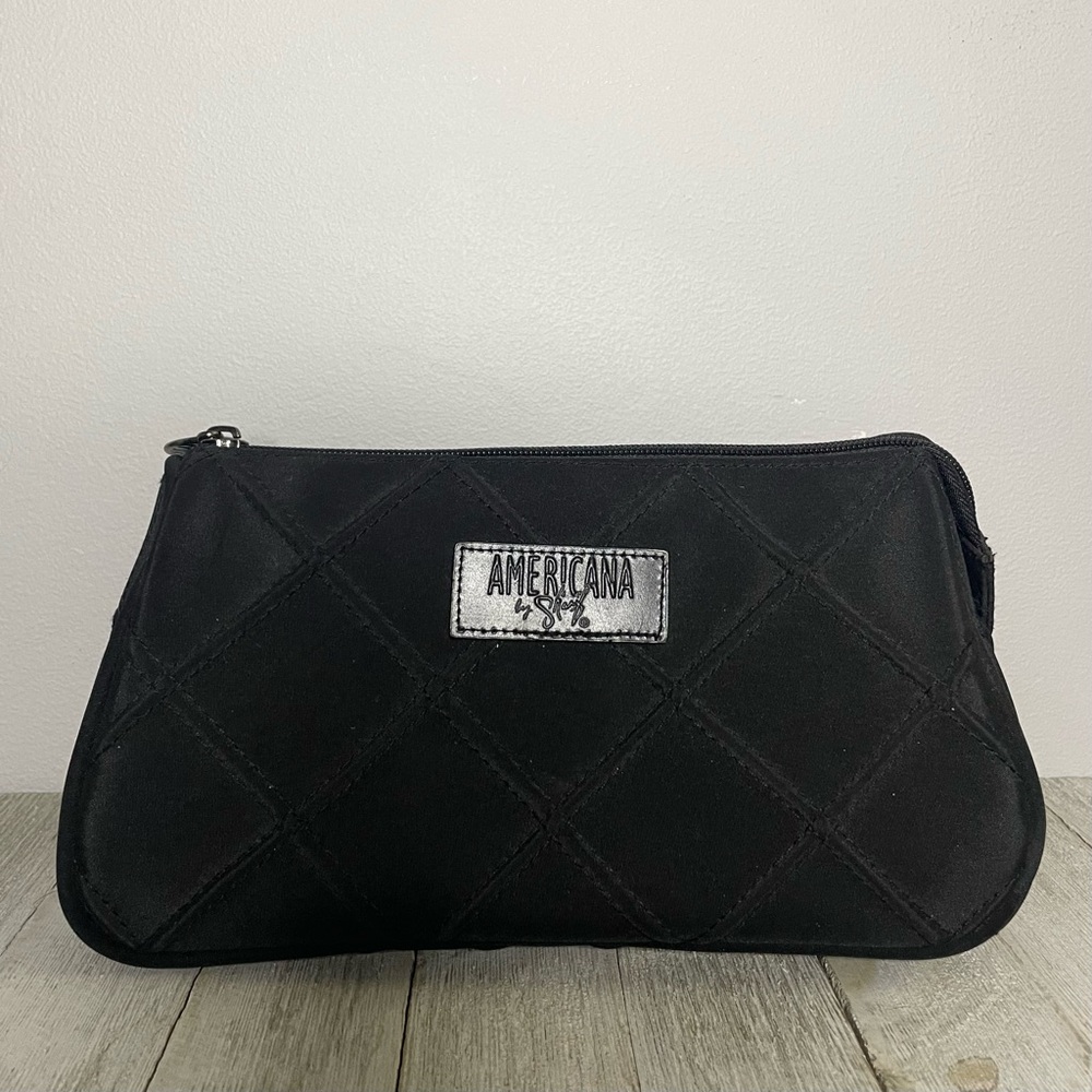 Americana By Sharif Diamond Quilted Zip Top Toiletry Bag